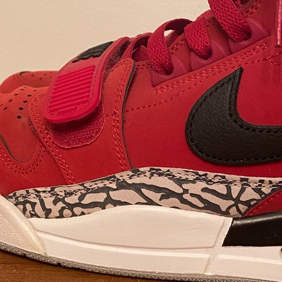 Nike Air Jordan Legacy 312 Toro Red Men's Size 10 Basketball Sneakers - Picture 8 of 14